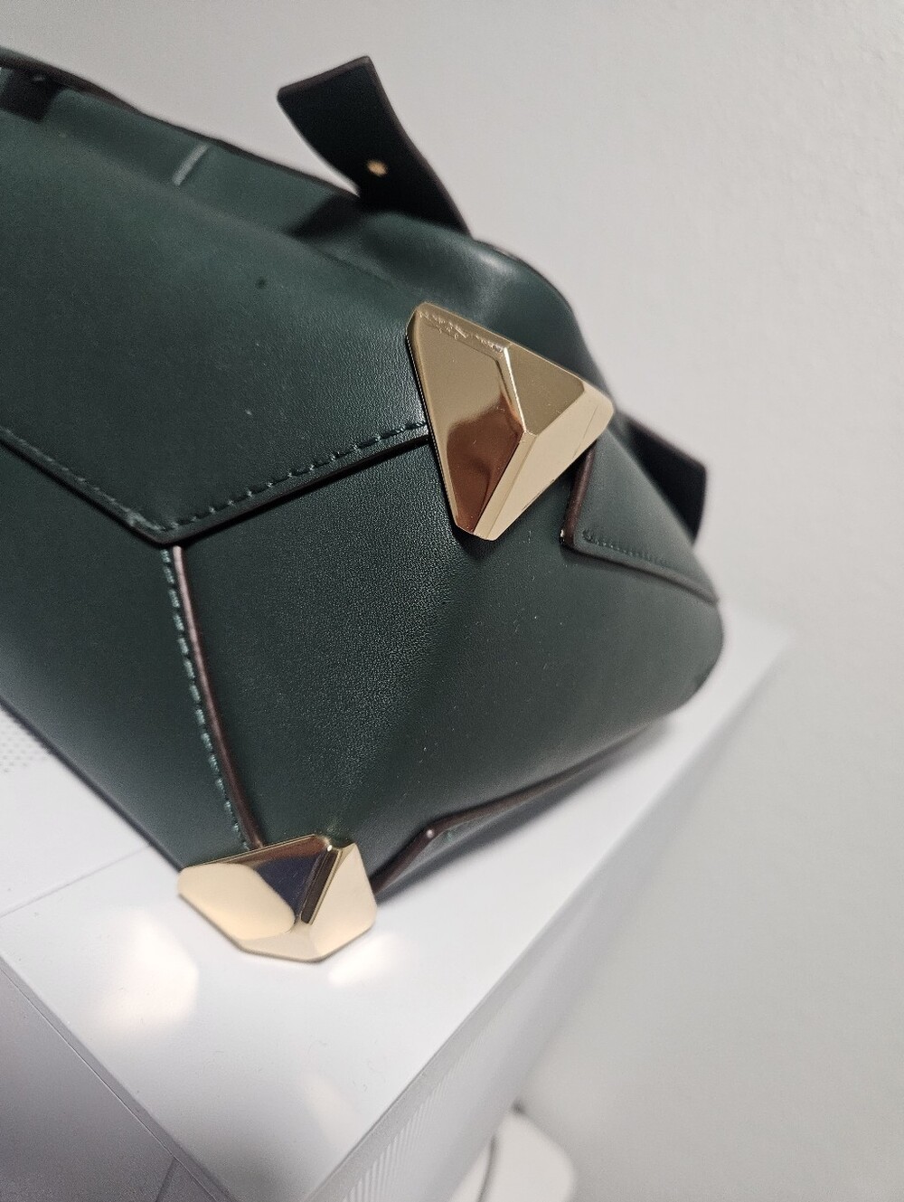 Michael Kors Manhattan Medium Leather Satchel. Racer Green - Picture 4 of 9